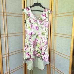 Olivia Matthews medium dress